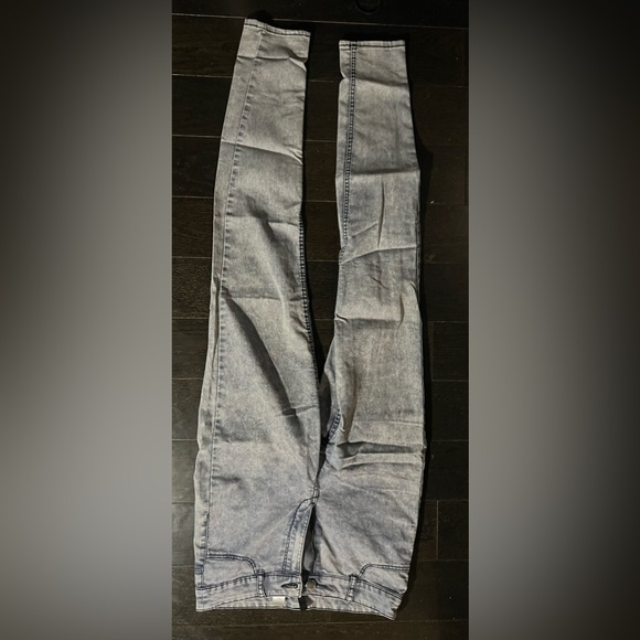 h&m high waisted jeans - Picture 1 of 3